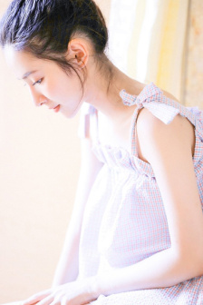 娇小性XXXX摘花HD
